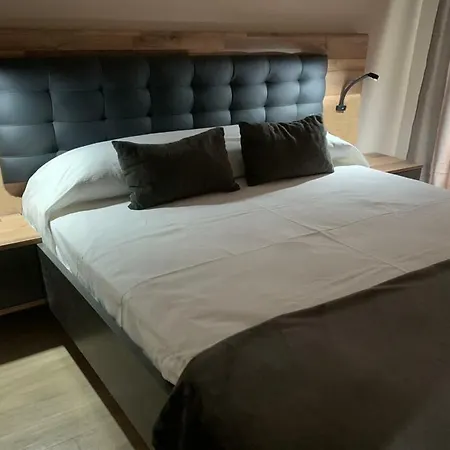 Nerjarooms Guest house